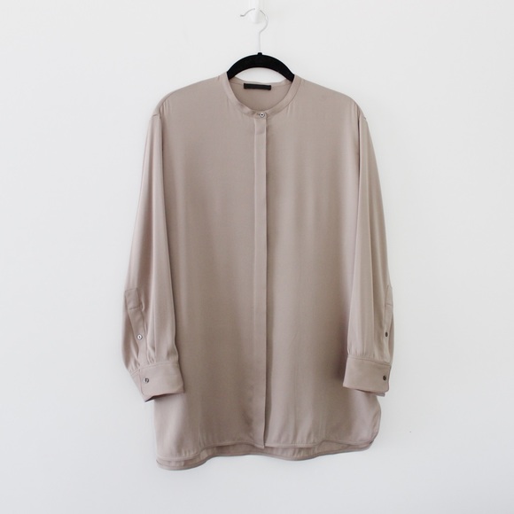 The Row Cola Silk Banded Collar Oversized Shirt - Picture 3 of 8